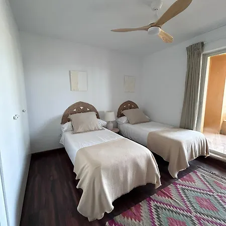 Apartamento Puerto Con Vistas Al Mar Sotogrande