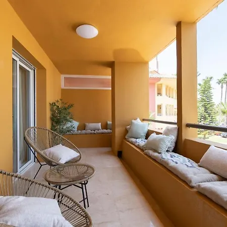 Puerto Con Vistas Al Mar Apartment Sotogrande