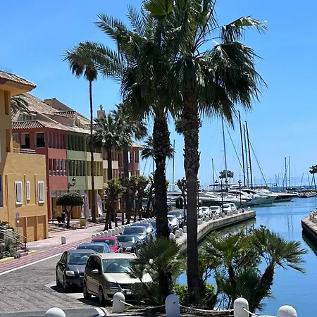 Puerto Con Vistas Al Mar Sotogrande